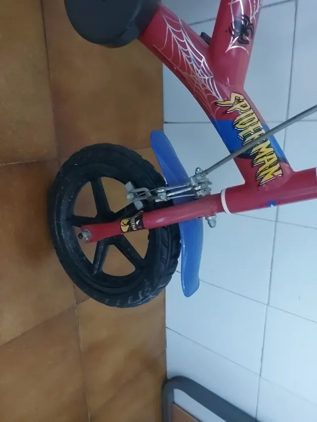 Bicicleta Spiderman Roja Infantil
