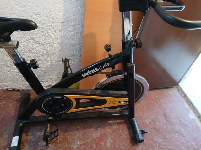 Bicicleta Estática Vital Gym X4 10kg