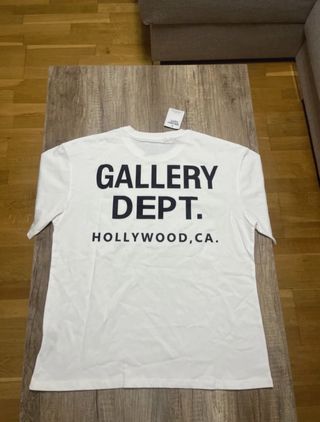 Camiseta Gallery Dept Blanca