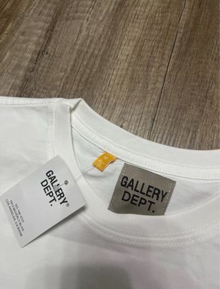 Camiseta Gallery Dept Blanca
