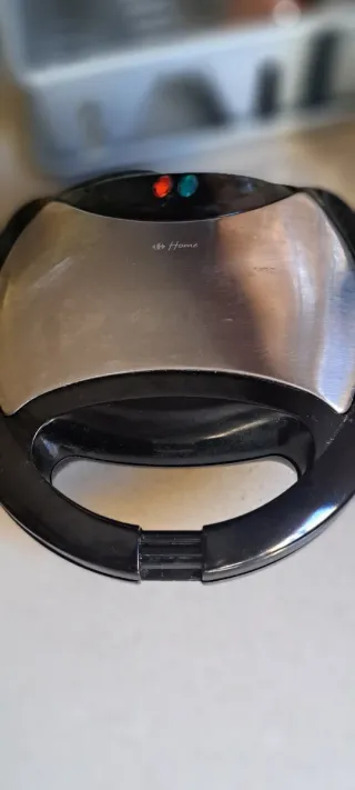 Sandwichera Eléctrica