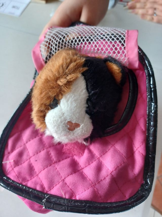 Peluche gatto con trasportino rosa