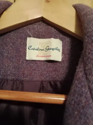 Abrigo de paño morado