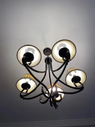 Lámpara luminosa y decorativa