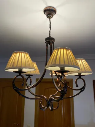 Lámpara luminosa y decorativa