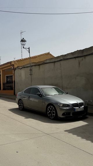 BMW Serie 3 e92 2007 325dA