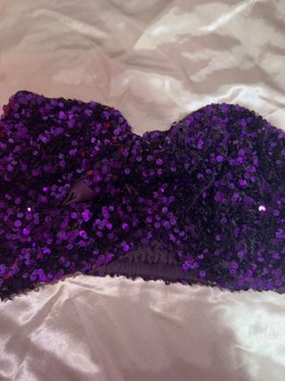 Top lentejuelas morado strapless