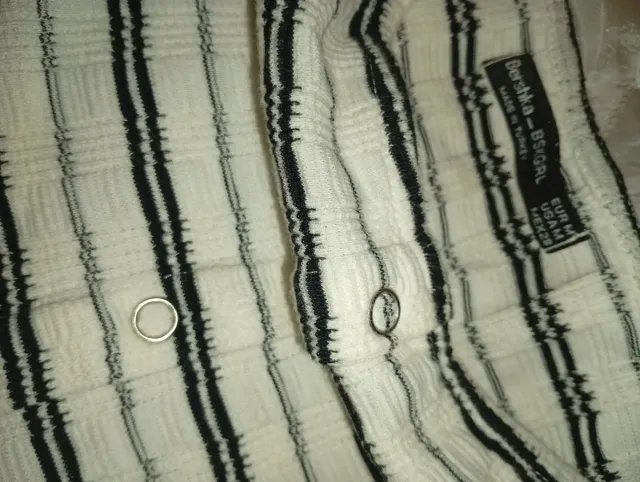 SOLO ENVÍOS. Vestido corto rayas chica