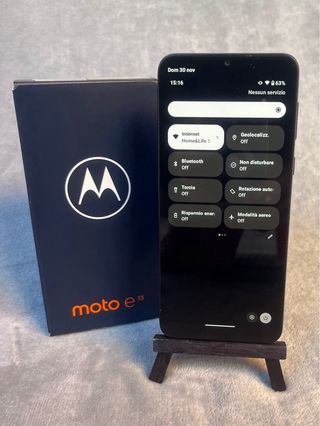 Telefono cellulare Motorola e13