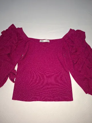 Blusa Zara Fucsia Volantes con brillos