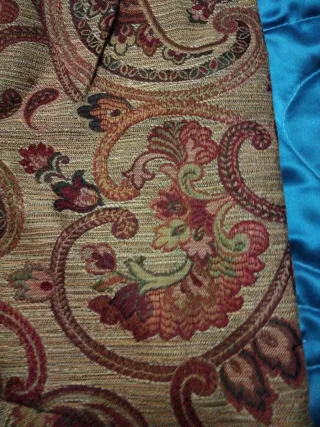 Falda de tapicería con estampado paisley