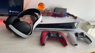 Consola PS5 con mando blanco+ Cascos +mando rojo