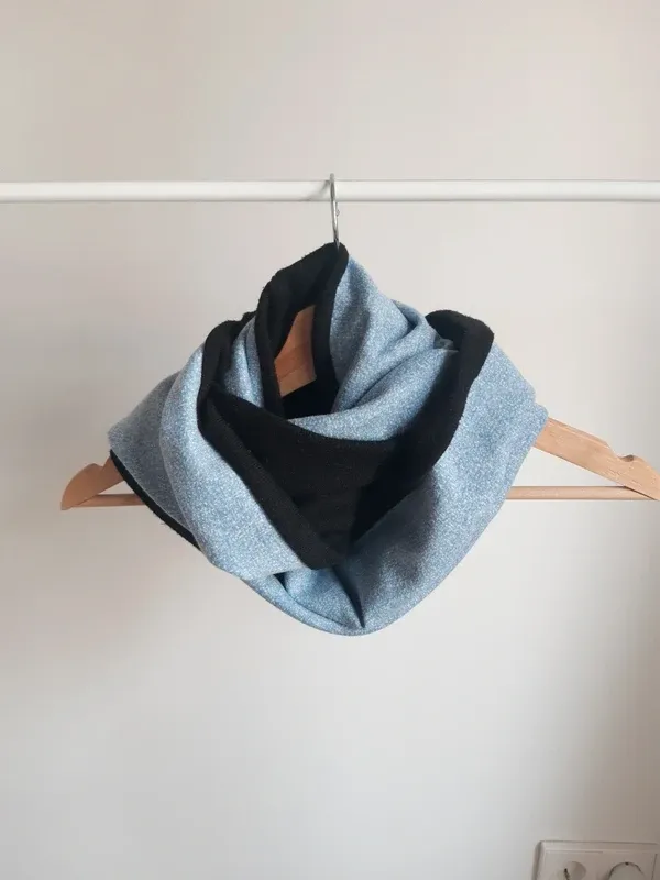 Bufanda tipo buff azul y negro