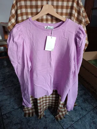 Jersey Pull&Bear morado talla S