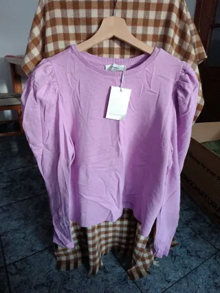 Jersey Pull&Bear morado talla S