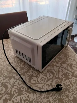 Microondas Taurus 1100W con grill