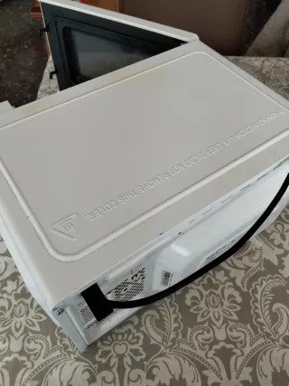 Microondas Taurus 1100W con grill