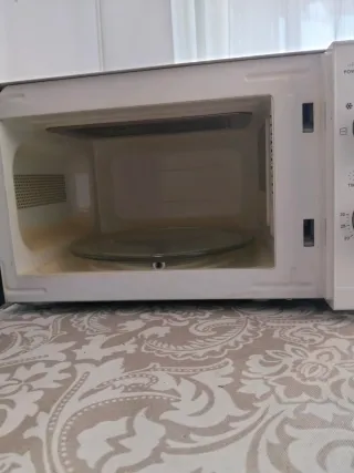 Microondas Taurus 1100W con grill