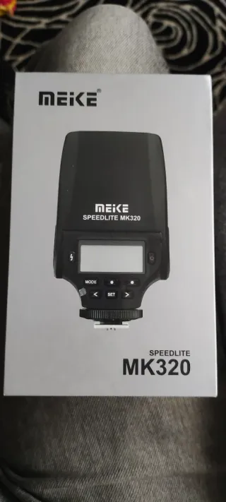 Flash Meike MK320 para Lumix.