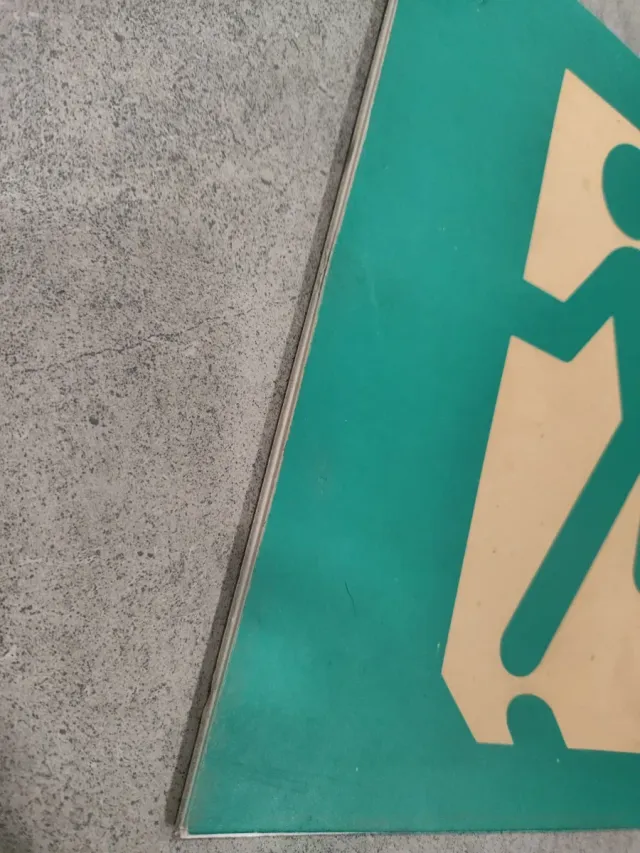 Sinal de Saída de Emergência vintage decoração