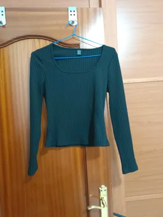 Camiseta manga larga escote cuadrado