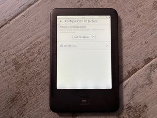 Ebook táctil y retroiluminado.