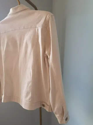 Cazadora vaquera beige