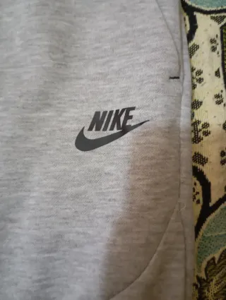 Conjunto Nike Tech Gris