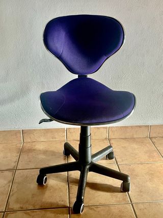 Silla de escritorio juvenil Bambola morada y negra