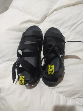 Chanclas negras plataforma