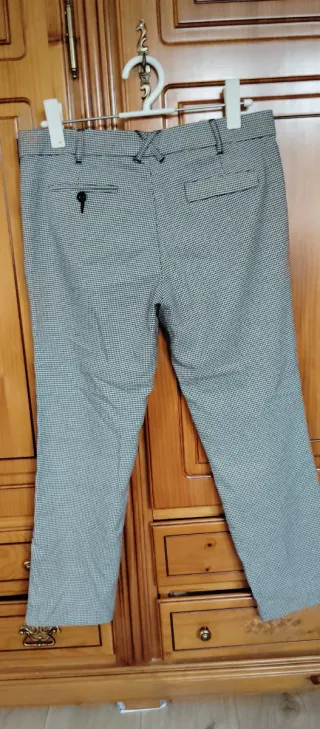 Pantalón cuadros mujer gris y blanco