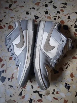 Zapatillas Nike Dunk High Gris y Blanco