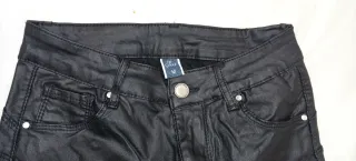Pantalón tipo cuerina (sintético) Negro Talla M