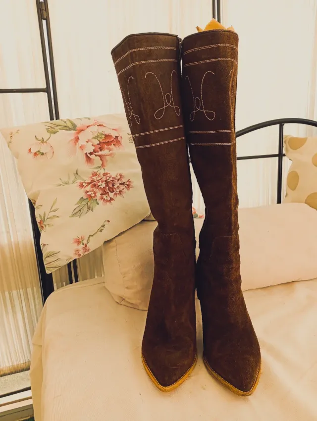 Botas camperas serraje tacón marrón