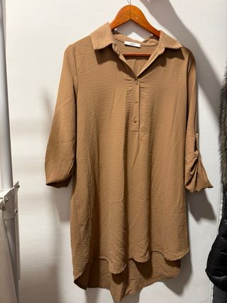 Vestido marrón tipo camisa