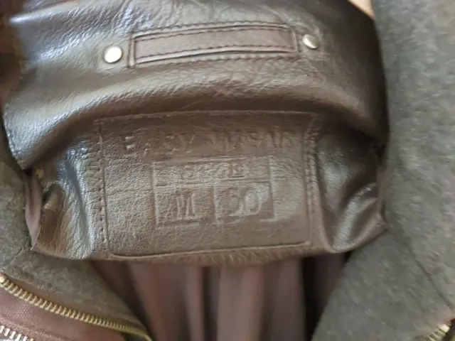 Chaqueta de Piel Negra