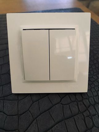 2 Interruptores Simón Doble Serie 10