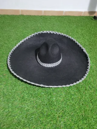 Sombrero Mexicano Negro con Plata