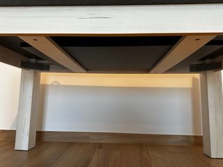 Mesa de comedor moderna con 4 sillas piel