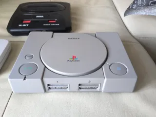 Ricambi per PlayStation 1, One e Megadrive 2