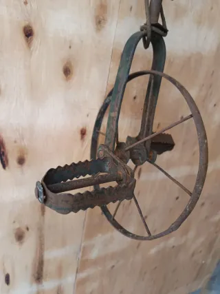 Rueda de velocípedo antigua