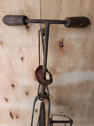 Rueda de velocípedo antigua