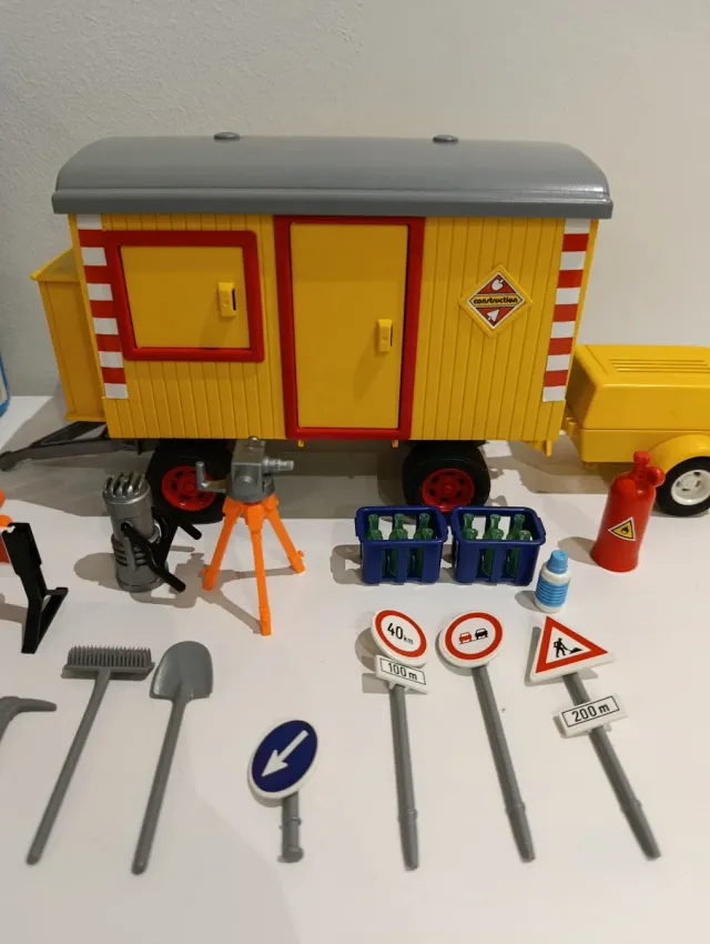 Playmobil 3777 caravana obra
