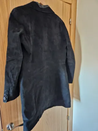 Chaqueta negra de ante. Talla L.