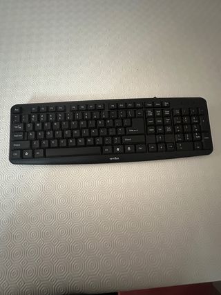 Teclado Welbe Negro con Cable