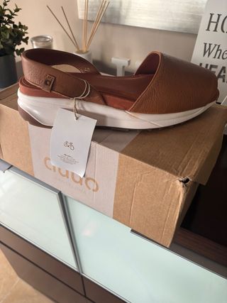 Sandalias menorquinas de piel, color marrón