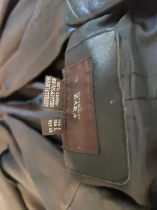 Chaqueta de piel negra