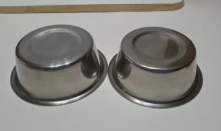 2 ciotole in acciaio per mangime