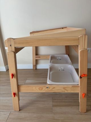 Escritorio infantil Ikea FlisaT