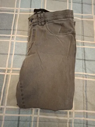 3 Pantalones clásicos hombre talla 48 gris